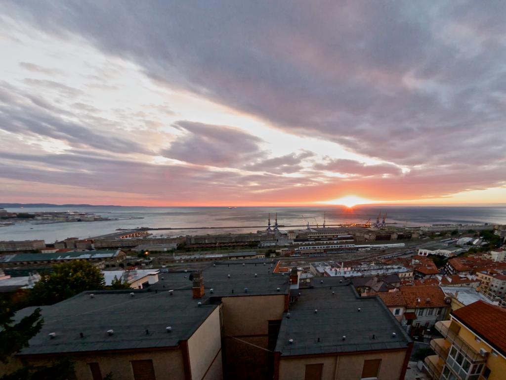 Seatrieste Bagian luar foto